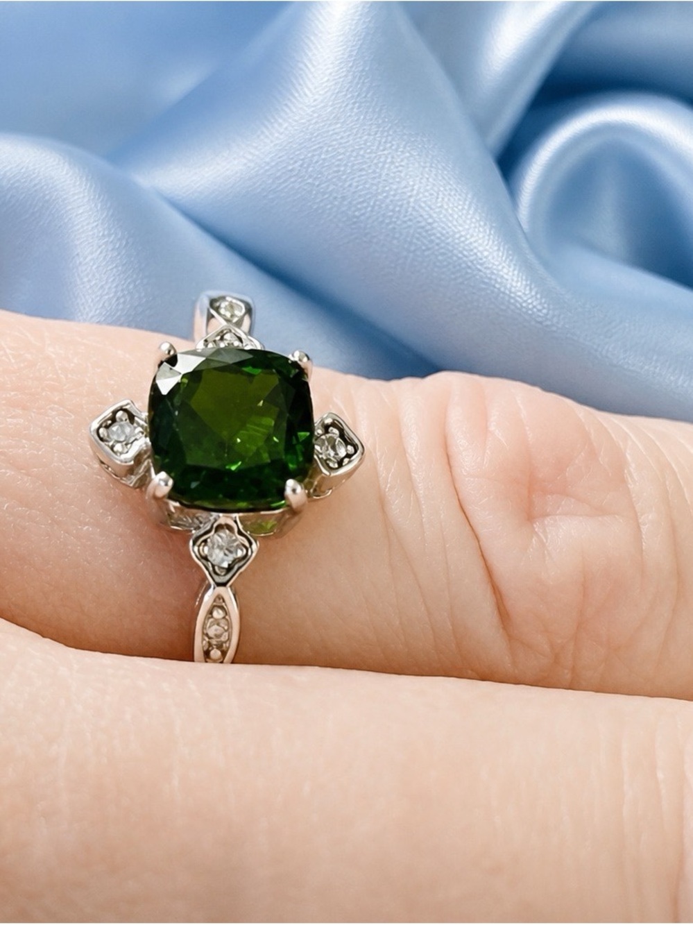 SIZE 5, Genuine 1ctw, AAA Chrome Diopside Cushion-Cut, 925 Sterling Silver Ring